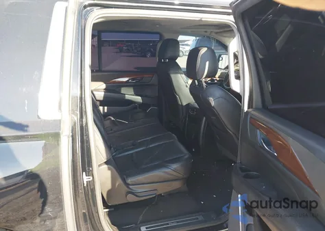 2016 Cadillac Escalade Esv Luxury Collection z USA, uszkodzony, nr VIN 1GYS3HKJ8GR360279